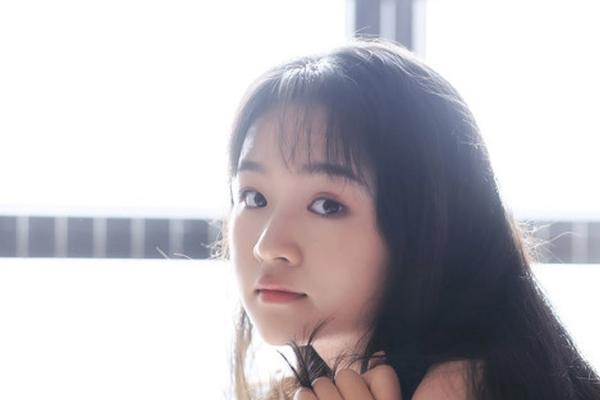 娇俏素颜美女私房写真(11)
