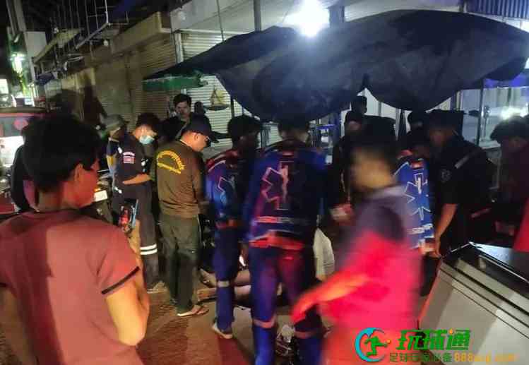 泰国暴徒刺伤波贝DC保安后逃跑，独留女伴在原地