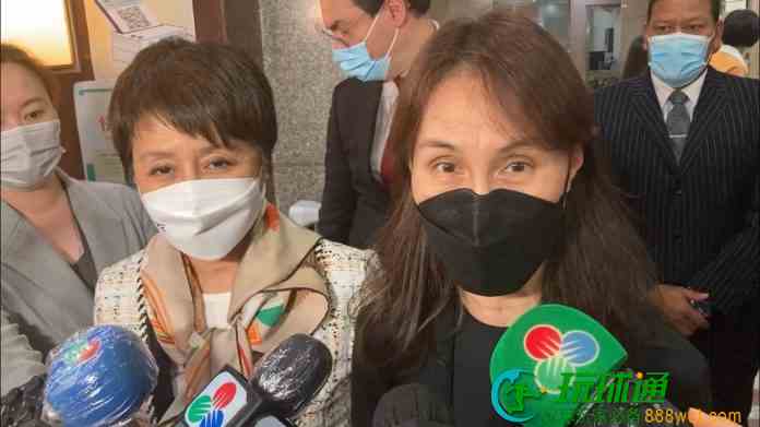 象征式1元接手梁安琪所持股份  何超凤坐正握澳娱综合大权