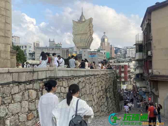 8月首三天日均访澳旅客达9.3万  下半年盛事多旅局料再有突破