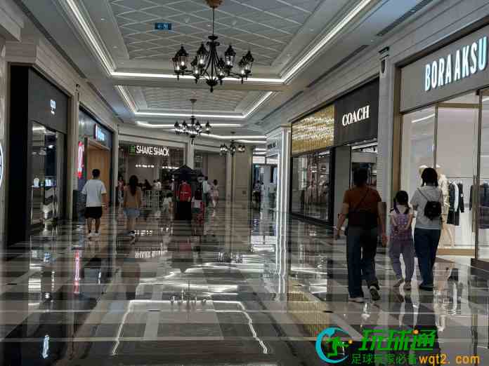 澳门10月零售营业额按月升28%  按年反跌13%钟表珠宝跌最多
