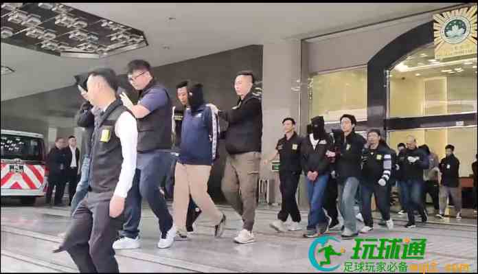 司警破犯罪集团拘13人 揭专门黑吃黑勒索施交叉手呃筹码骗徒