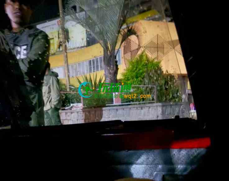网友吐槽马达加斯加遭警察查证件索贿